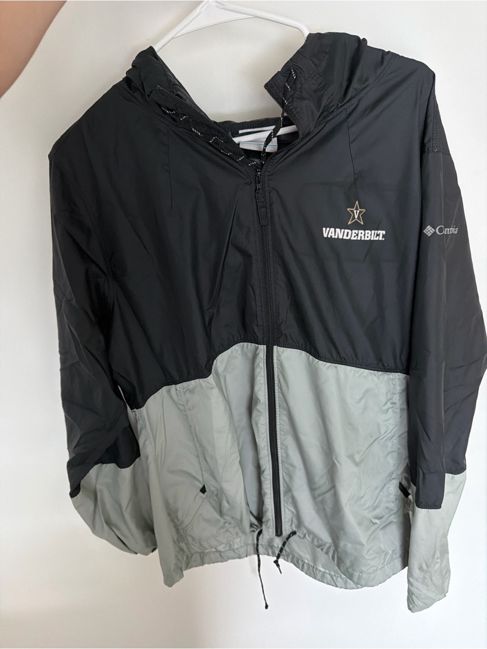 Columbia Vanderbilt Two-Tone Black and Light Gray Windbreaker